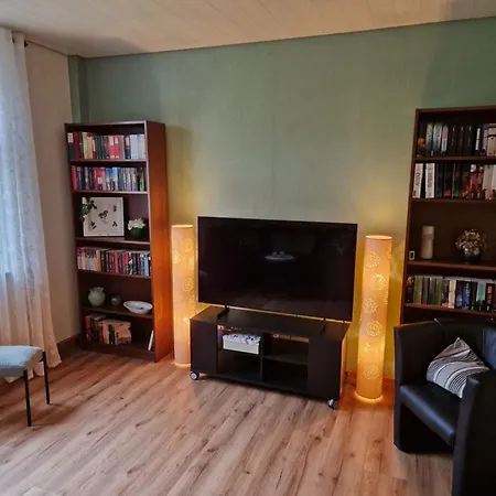 Am Rhein By Interhome * Duisburgo