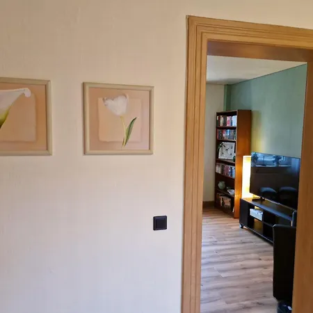 Am Rhein By Interhome Duisburgo