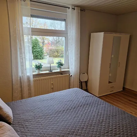 Am Rhein By Interhome * Duisburgo
