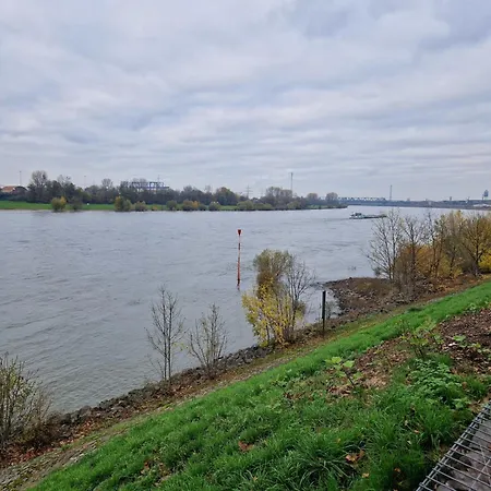 Am Rhein By Interhome Duisburgo